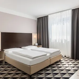 Acom-hotel 4*, Wien Österrike