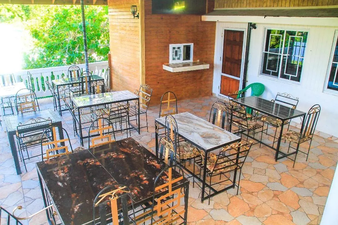 Dela De-Rose Guest House Negril Jamaica Giamaica