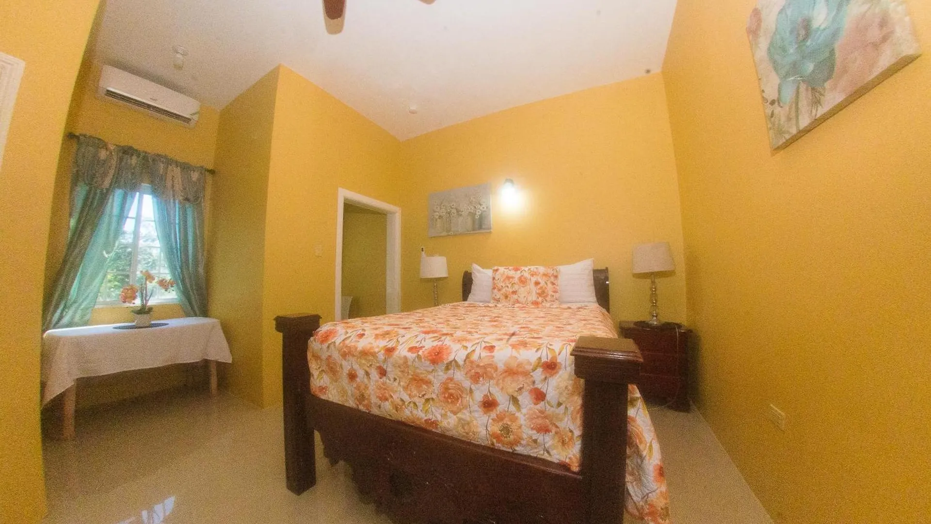 Dela De-Rose Guest House Negril Jamaica Giamaica